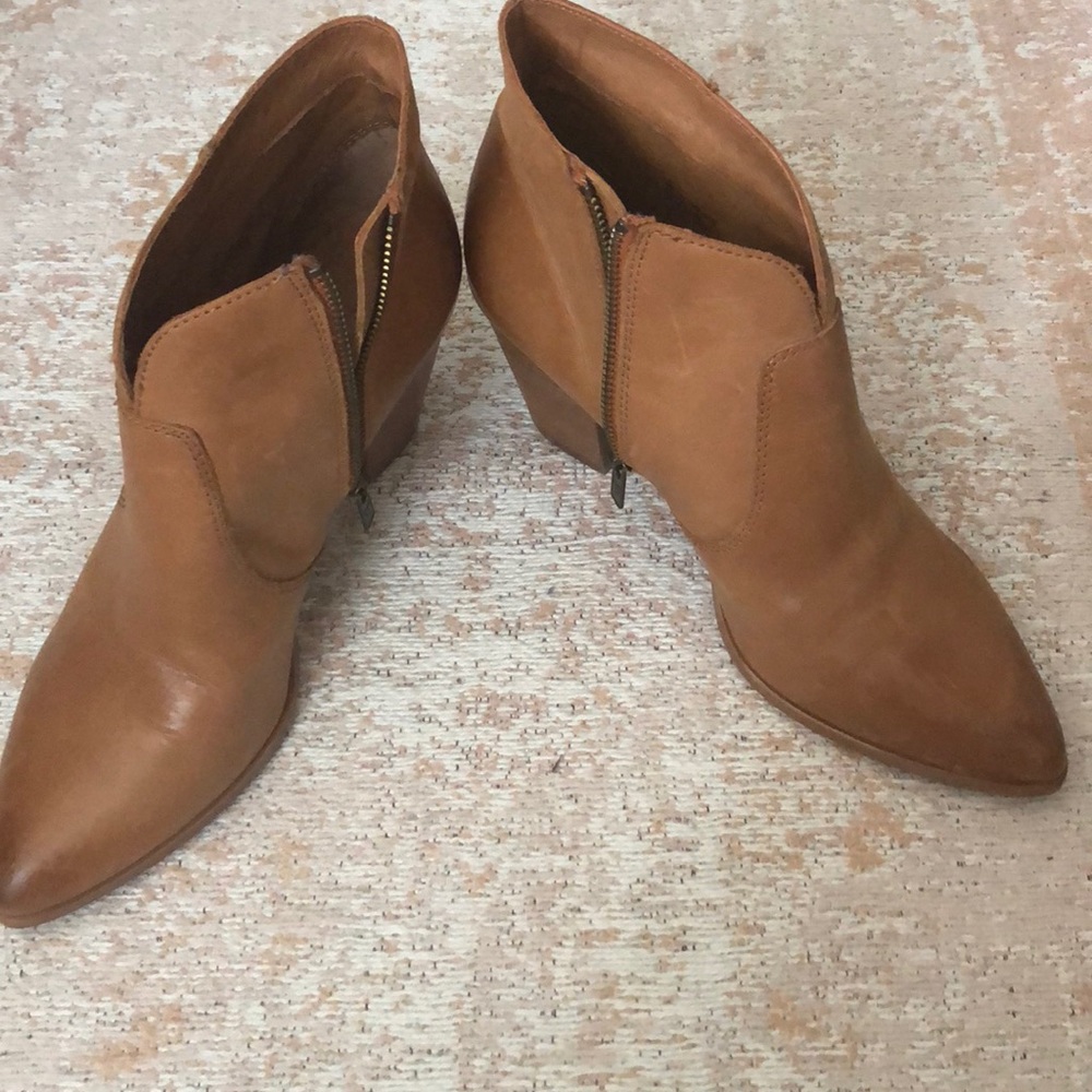 Frye booties size 8 vintage color